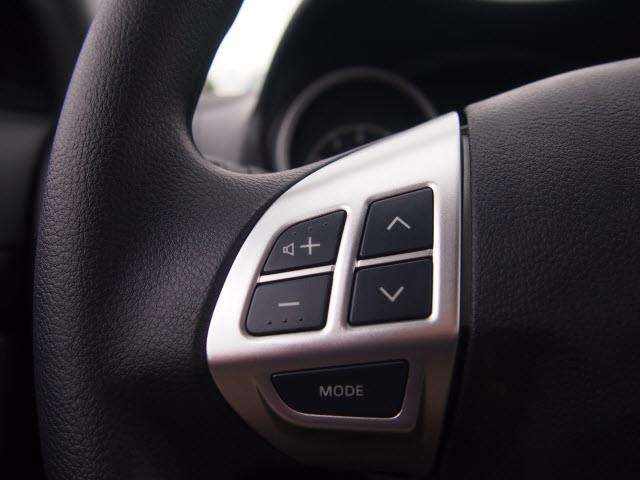 2017 Mitsubishi Lancer ES